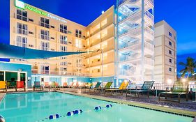 Holiday Inn Express & Suites Nassau By Ihg